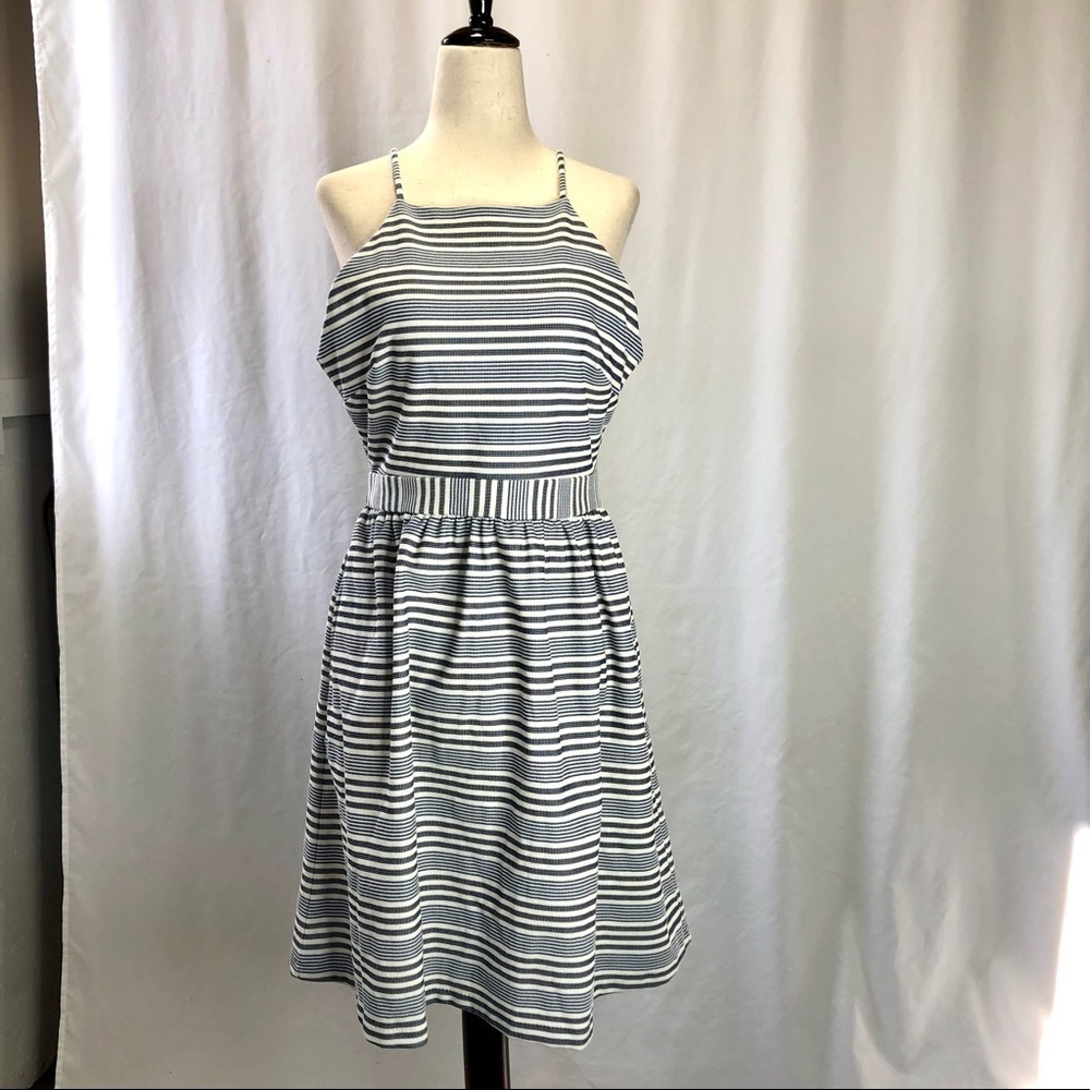 Banana Republic Factory halter dress fit & flare white navy stripes pockets 8P